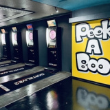 Peek-A-Boo ピーカブーの画像